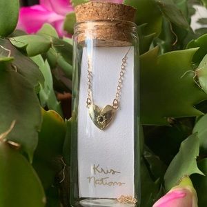 Gold Heart and Stone Necklace ✨💙✨